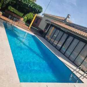 Casa Ladi Umbrete